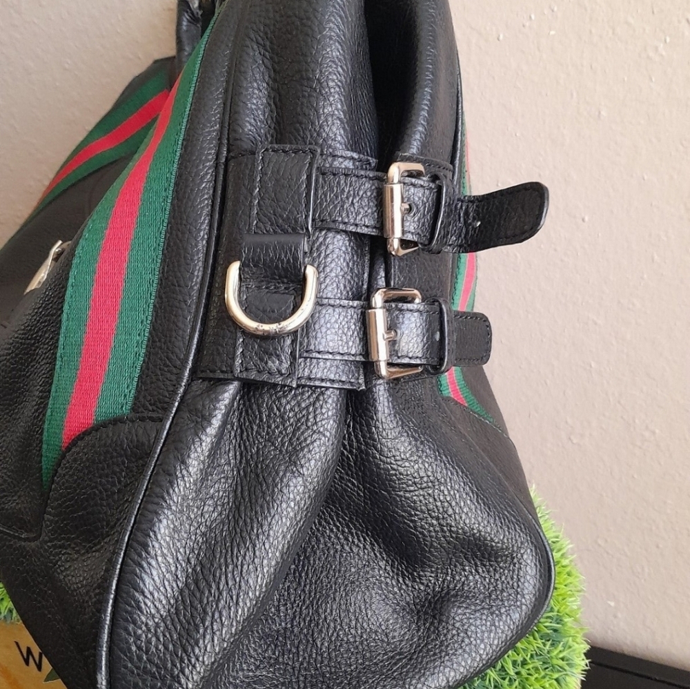 GUCCI PURSE ๐ฏ% Authentic - Picture 11 of 12